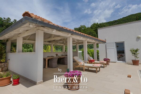 photo 4 Crikvenica, Barci - Luxury Villa with Commercial Space and Swimming Pool